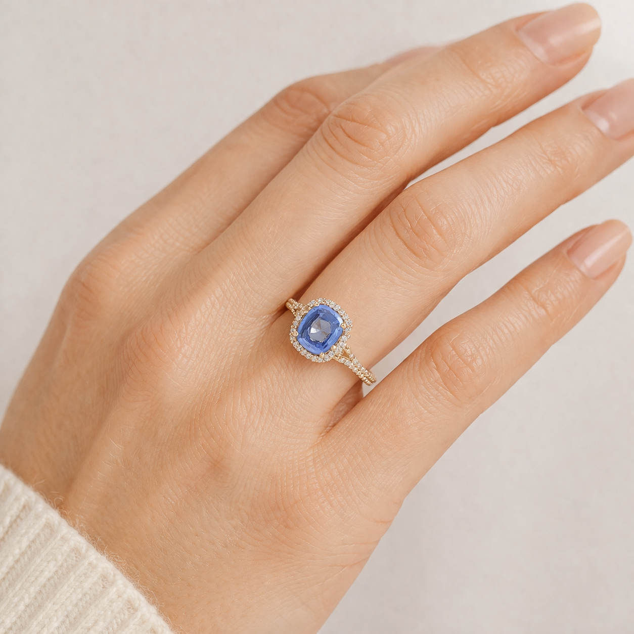 2.23 Ct Cushion Sapphire 9K Gold Ring