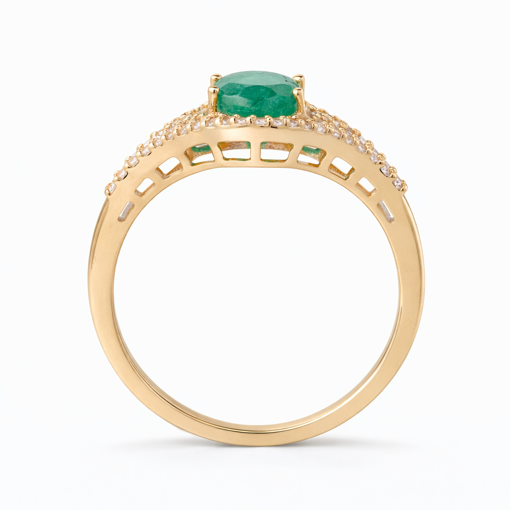 1.52 Ct Pear Emerald 9K Gold Ring